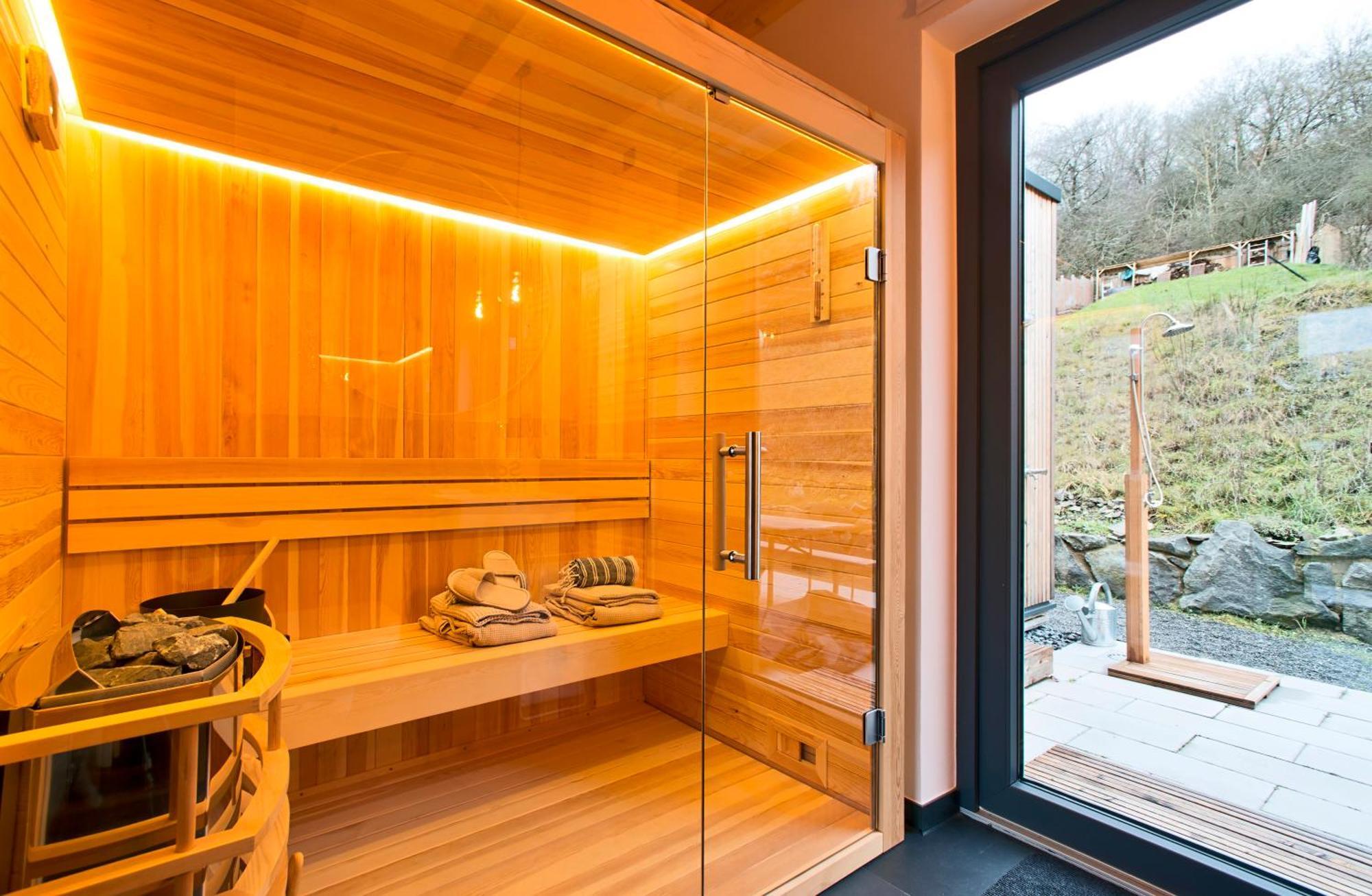 Eifelhausaufzeit-Vulkaneifel-Architekten-Chalet Mit Sauna Im Vulkankrater Immerath Eksteriør bilde